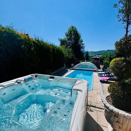 Konukevi Karolcia - Tatra House 3*